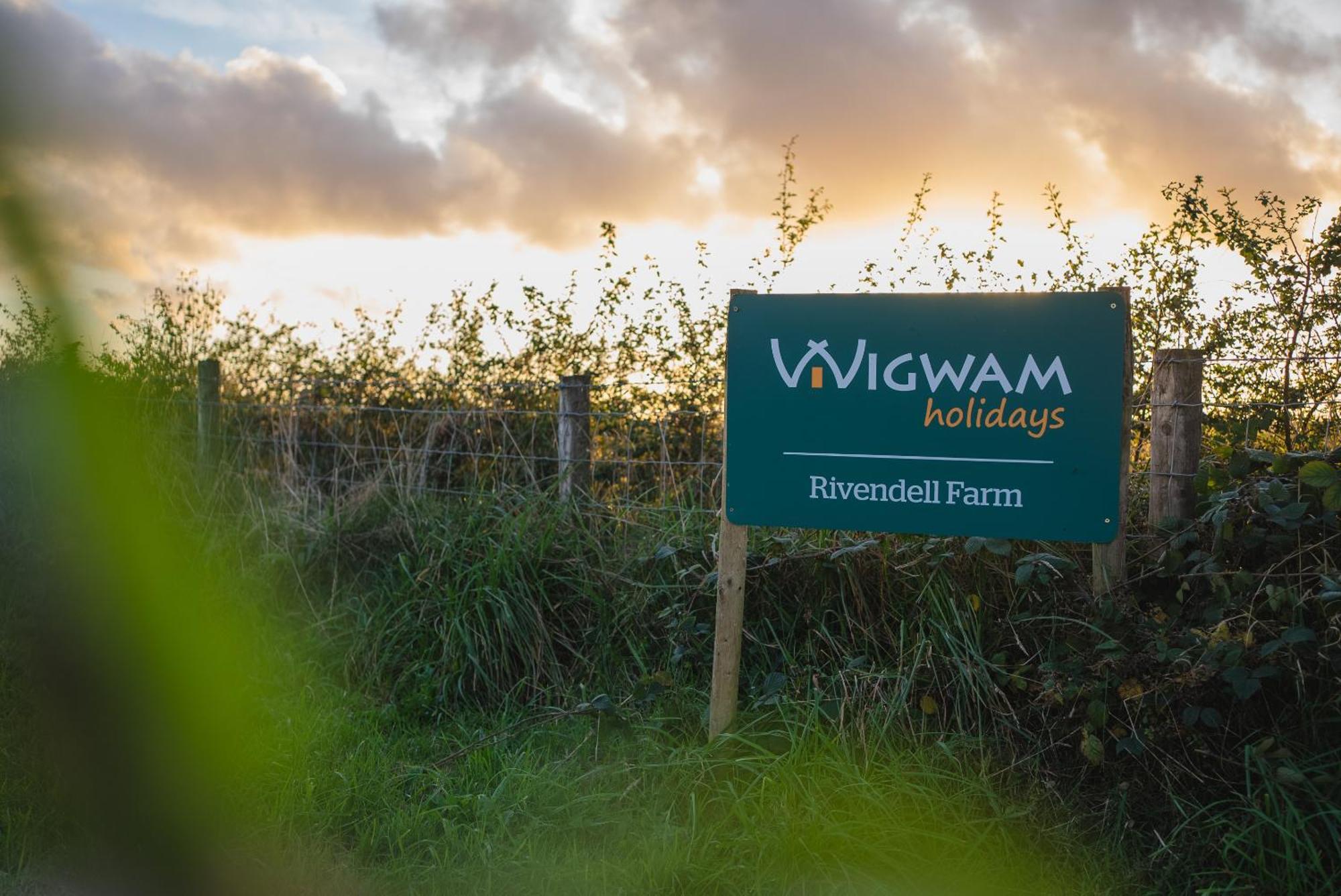 Rivendell Farm By Wigwam Holidays Carmarthen Extérieur photo