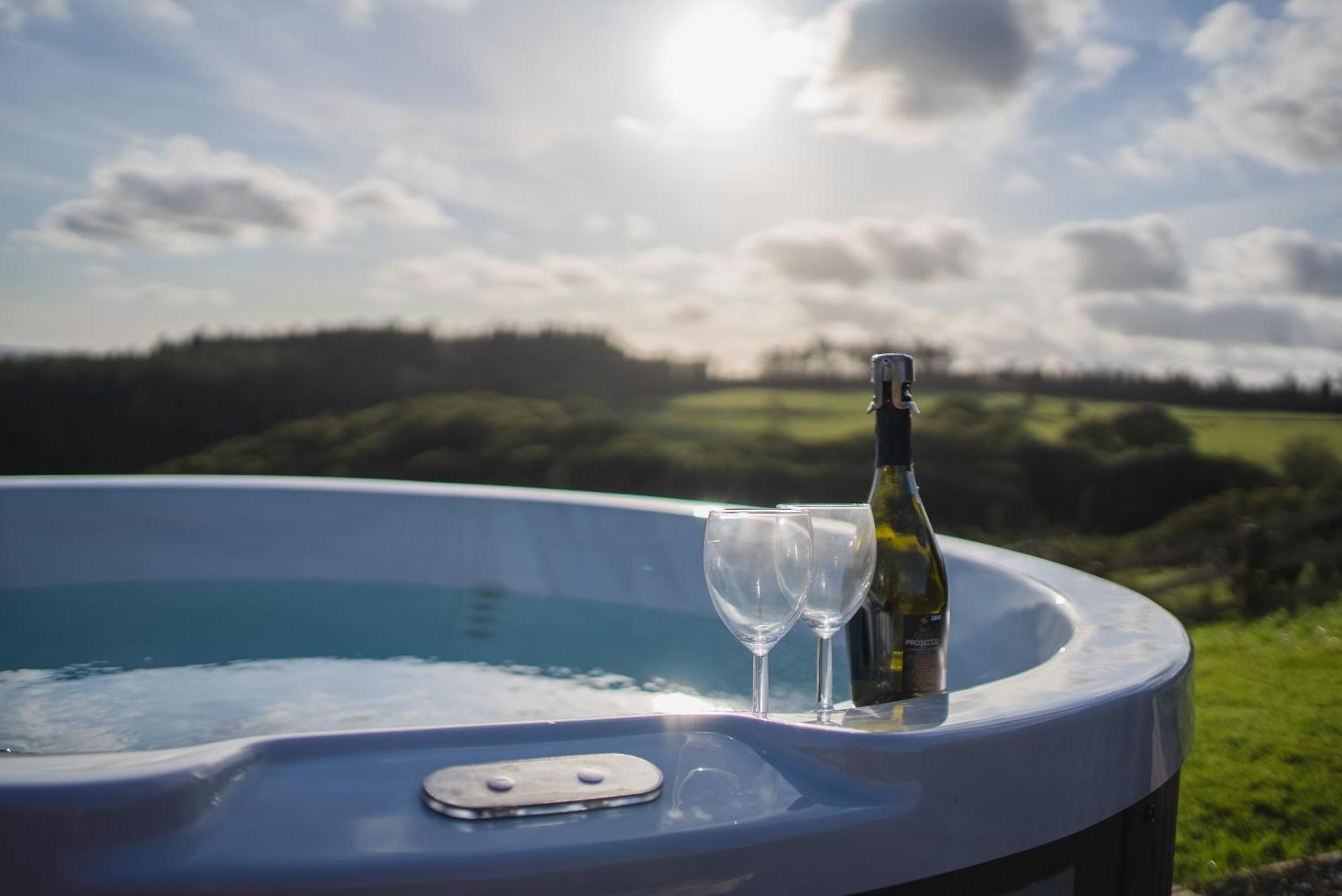 Rivendell Farm By Wigwam Holidays Carmarthen Extérieur photo