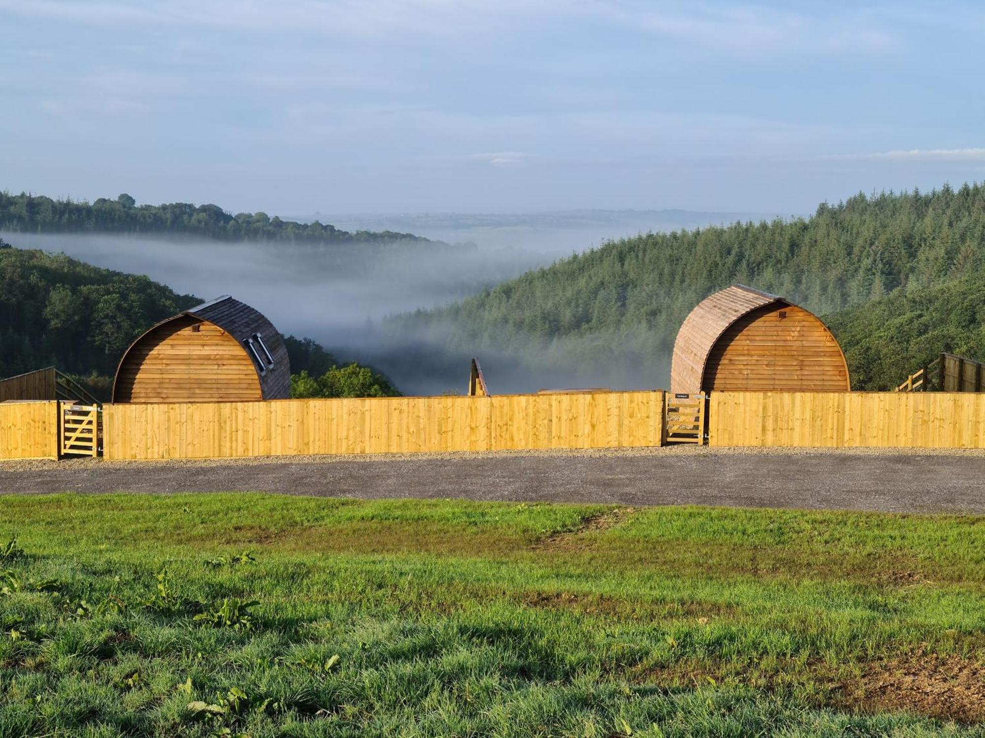Rivendell Farm By Wigwam Holidays Carmarthen Extérieur photo